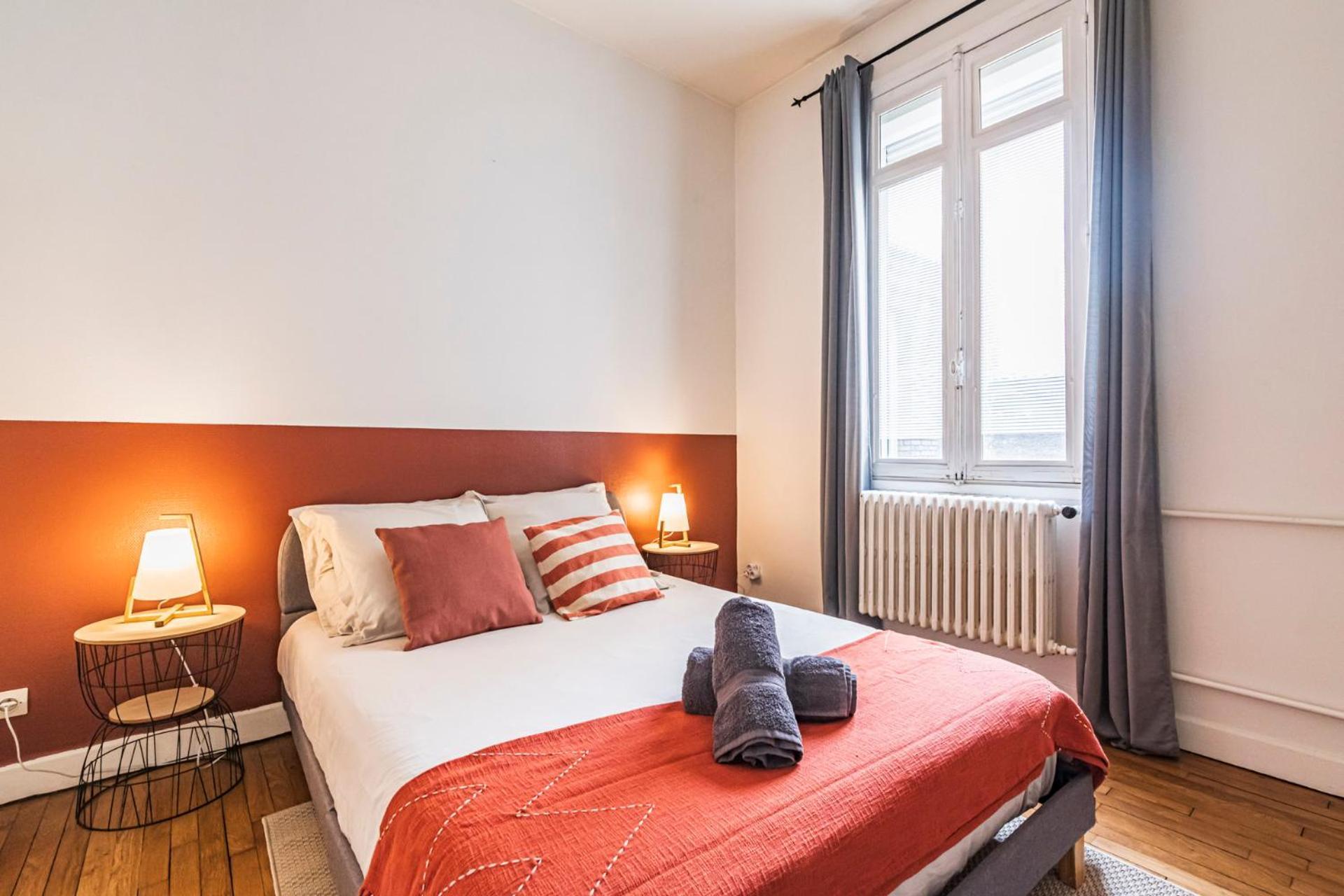 ריימס L'Haussmannien - Spacieux 4 Chambres - Centre - Gare מראה חיצוני תמונה